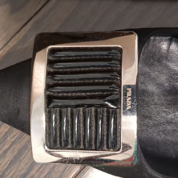 Prada buckled flats - Picture 2 of 4